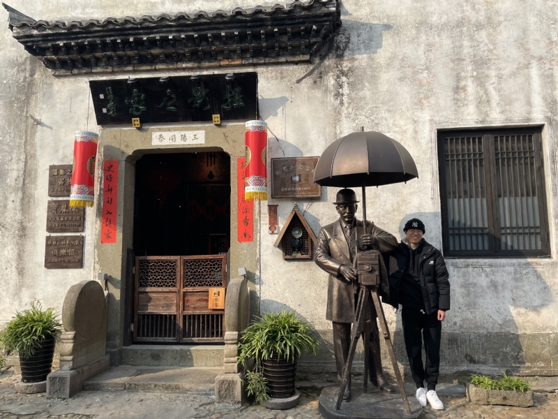 喝可乐的猫的第一张照片--大连相亲服务中心