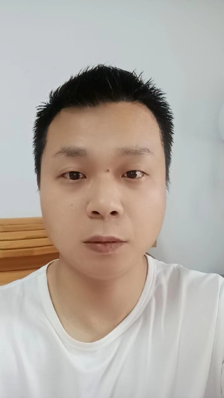 阳光的第一张照片--大连相亲服务中心