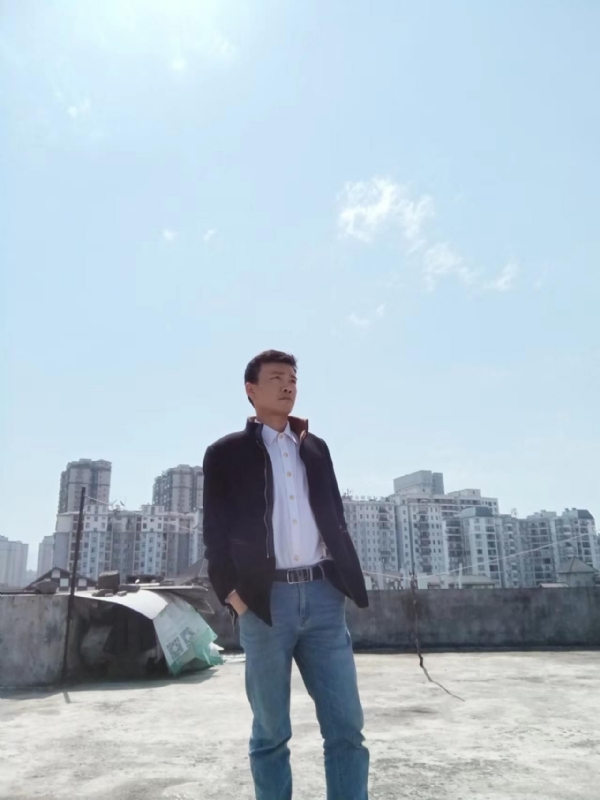 蓝色心情的第一张照片--大连相亲服务中心