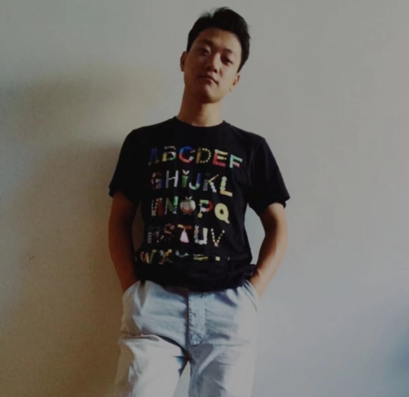 朝歌的第一张照片--大连相亲服务中心