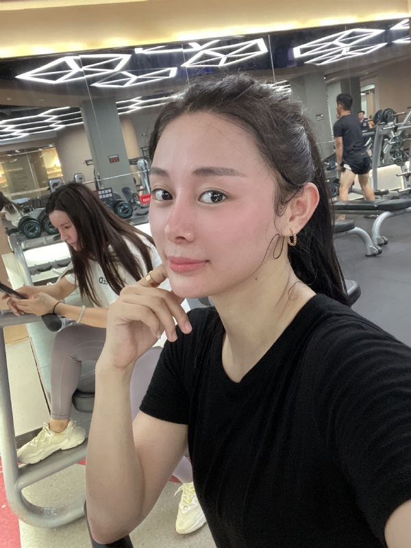 凉人心的第三张照片--大连相亲服务中心