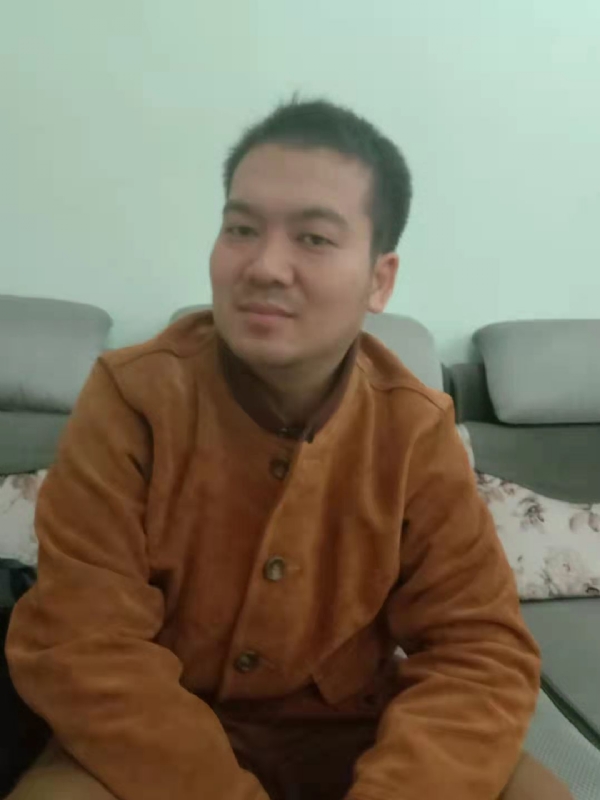 艺民的第一张照片--大连相亲服务中心