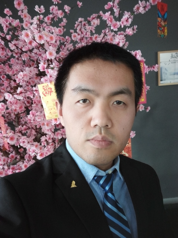 我就是个翻译的第二张照片--大连相亲服务中心