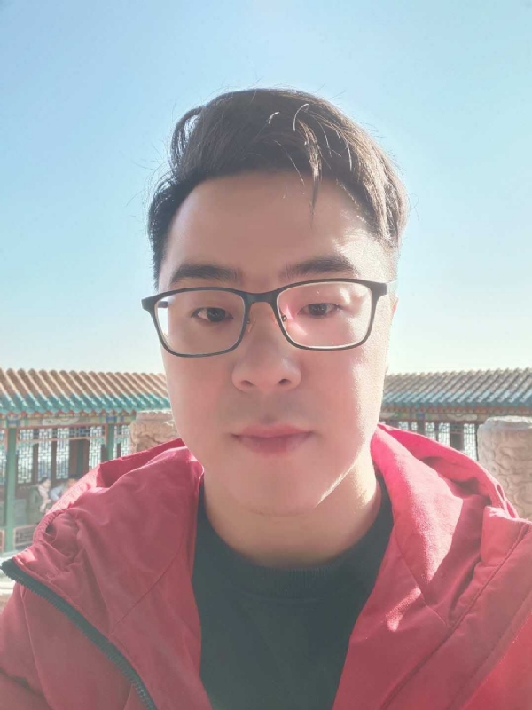 不爱吃竹子的小熊的第二张照片--大连相亲服务中心