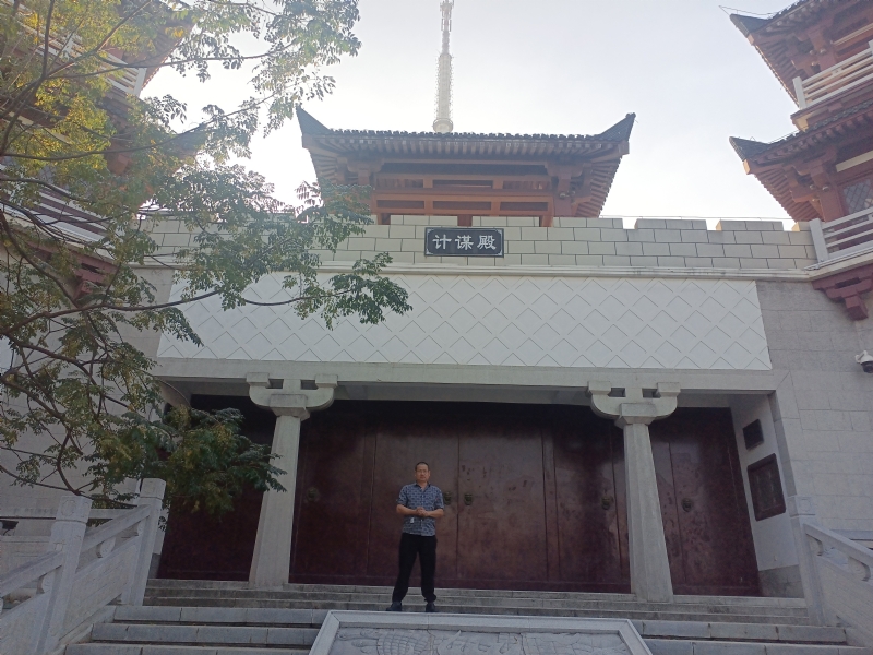 春夏秋冬的第一张照片--大连相亲服务中心