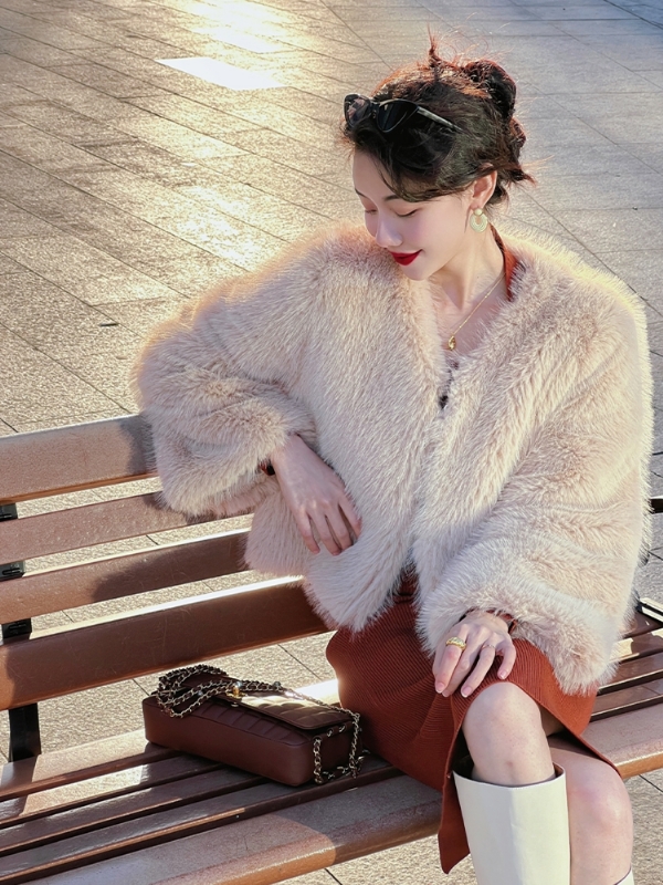 雷小姐的第一张照片--大连相亲服务中心