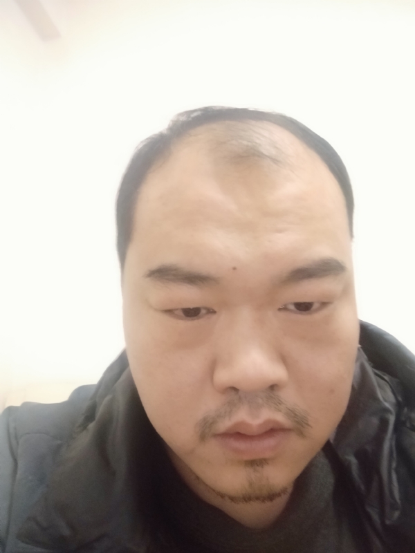 海阔天空的第一张照片--大连相亲服务中心