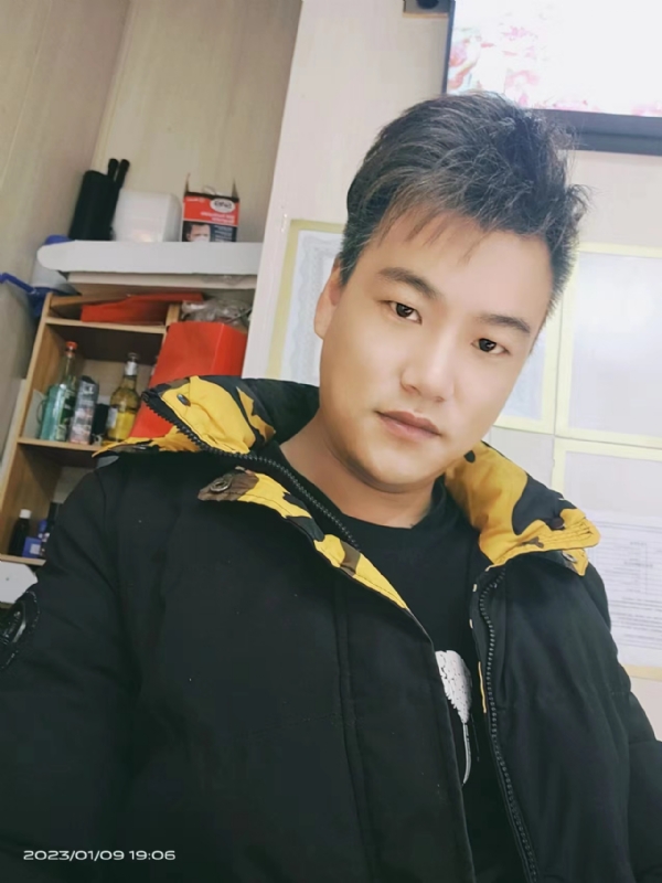 孤酒枕愁眼眠的第二张照片--大连相亲服务中心