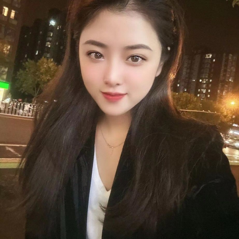 爱笑的微微的第一张照片--大连相亲服务中心