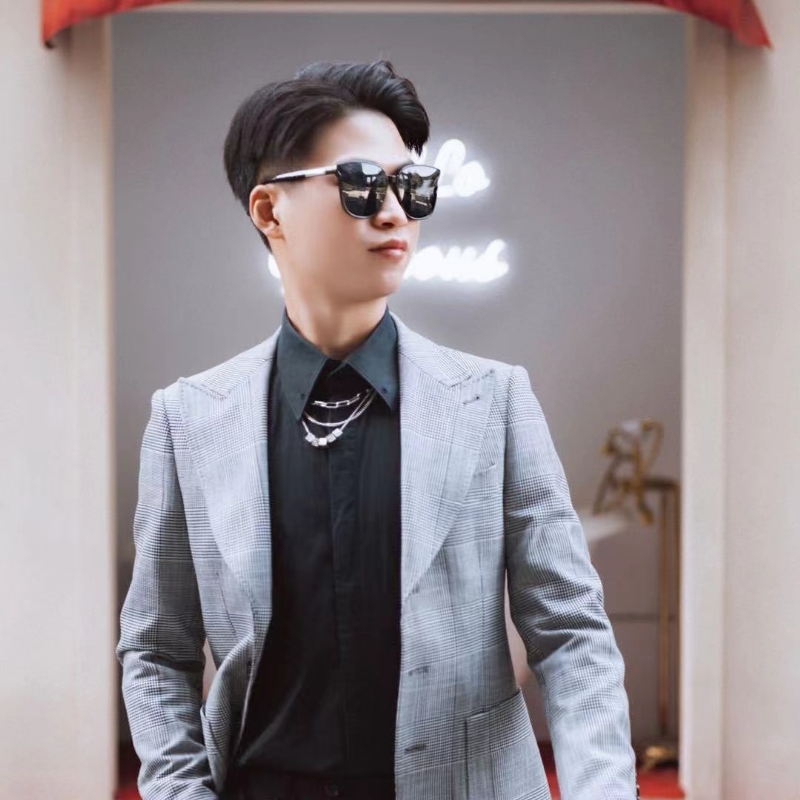 苟逸飞48的第二张照片--大连相亲服务中心