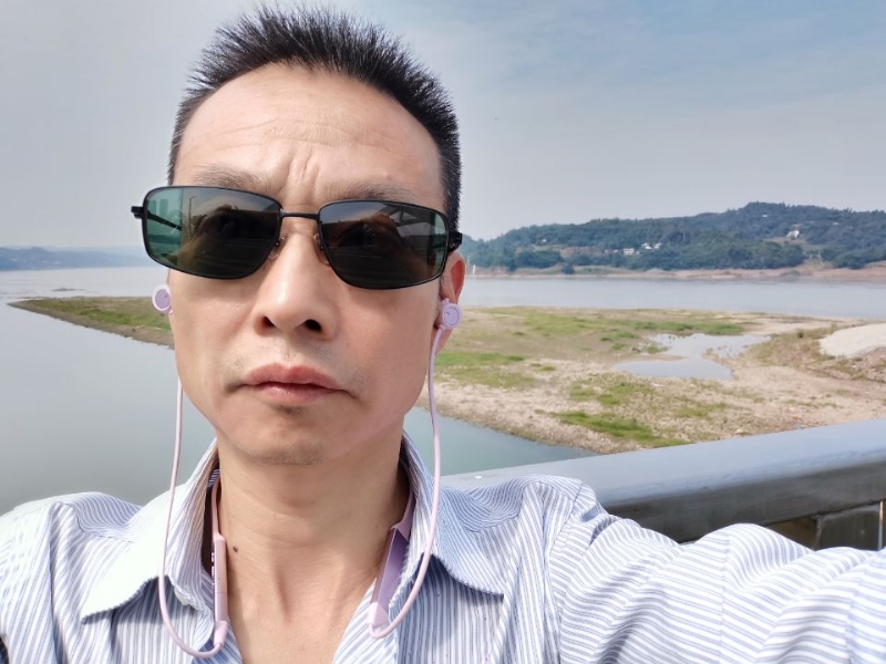 猪哥哥的第一张照片--大连相亲服务中心