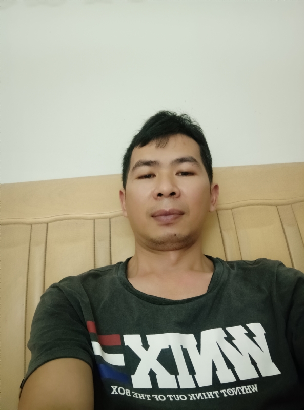 小伙子的第四张照片--大连相亲服务中心