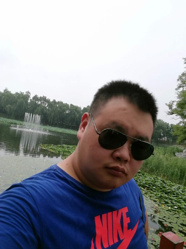 石头的第一张照片--大连相亲服务中心