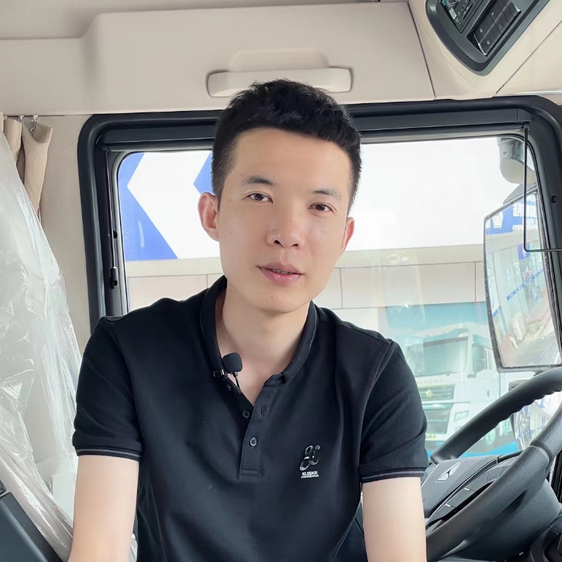 胡一凡的第一张照片--大连相亲服务中心