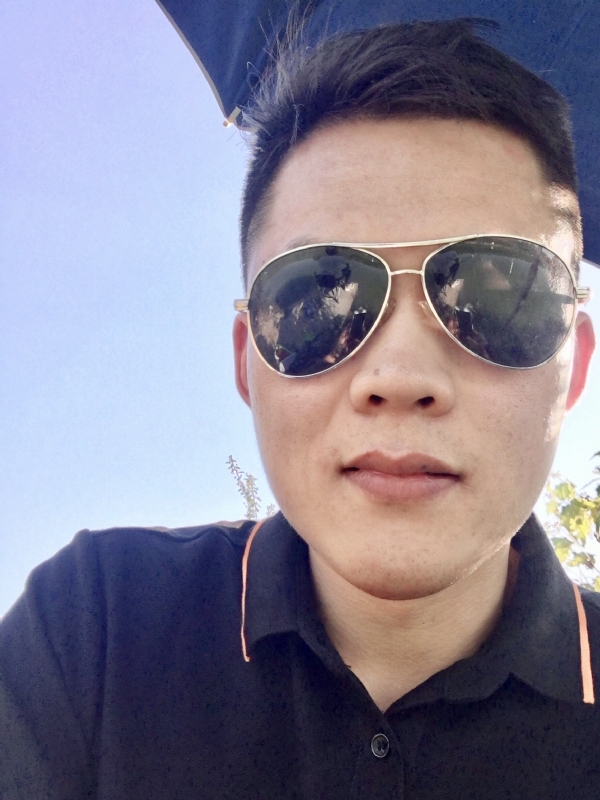 德鹏的第一张照片--大连相亲服务中心