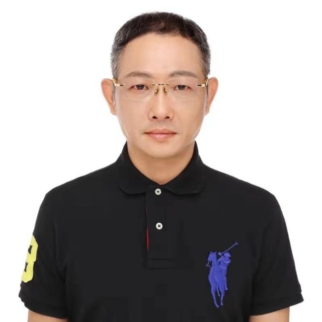 邱先森的第一张照片--大连相亲服务中心