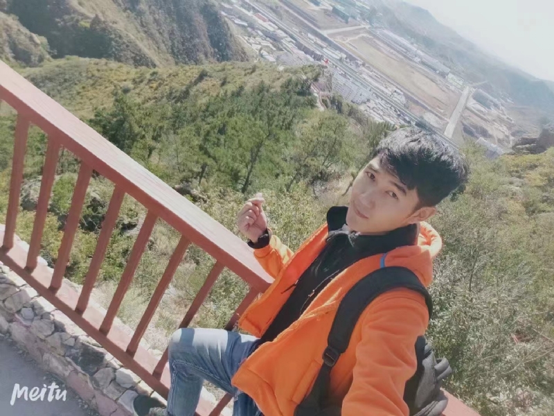 小啊鹏的第一张照片--大连相亲服务中心