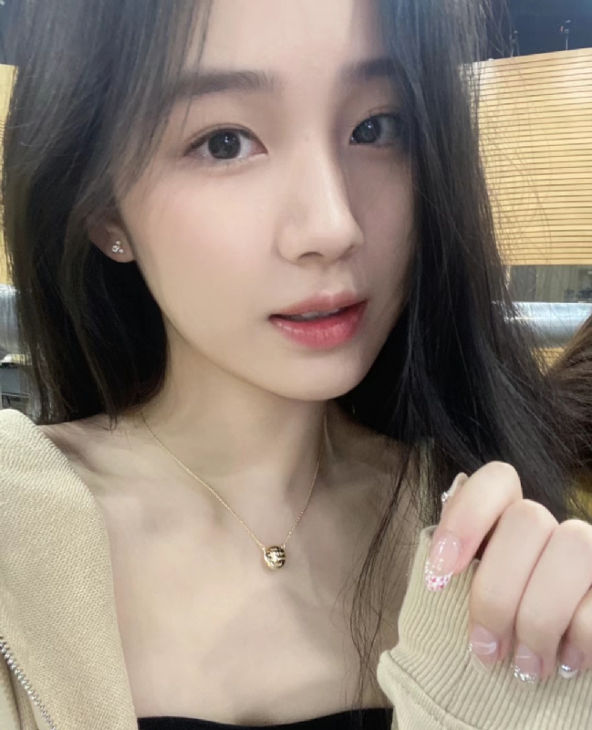 琪琪的第一张照片--大连相亲服务中心