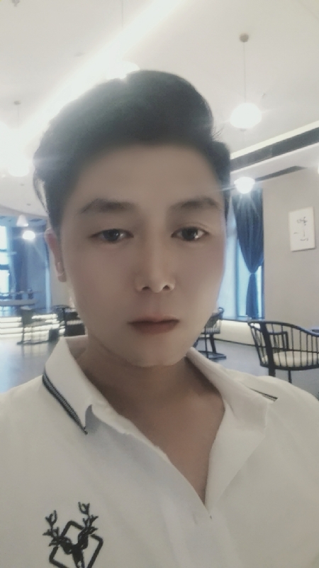 哎哎的第一张照片--大连相亲服务中心