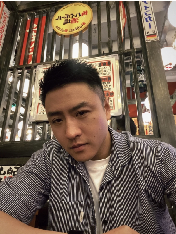 伴你长按的第一张照片--大连相亲服务中心