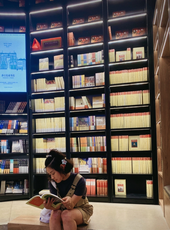 佳妹的第一张照片--大连相亲服务中心