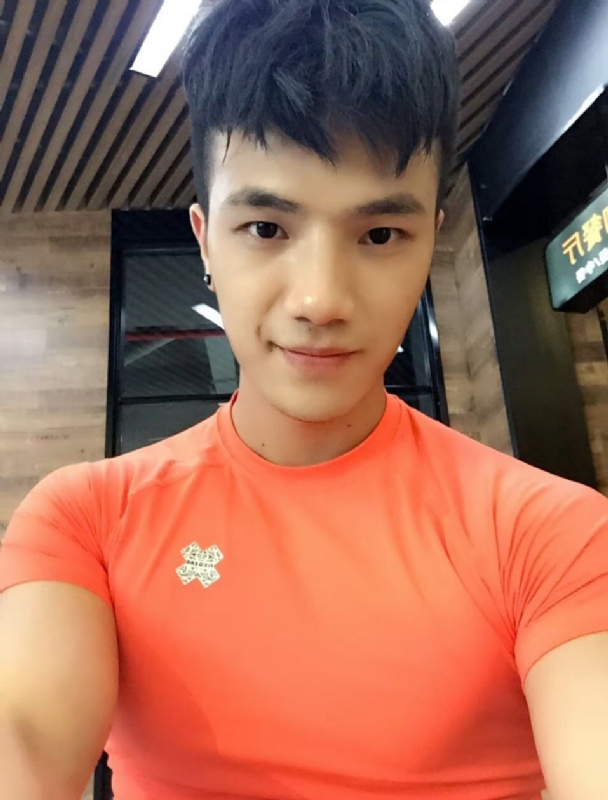 航航的第一张照片--大连相亲服务中心