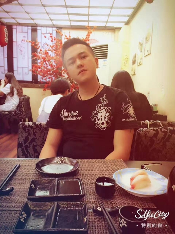 夏天的第四张照片--大连相亲服务中心