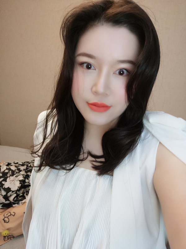 璐璐的第一张照片--大连相亲服务中心