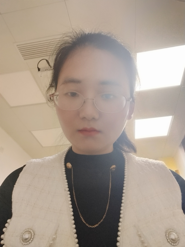 闲敲棋子的第一张照片--大连相亲服务中心