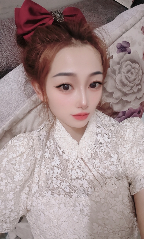 有缘千里来相会的第一张照片--大连相亲服务中心