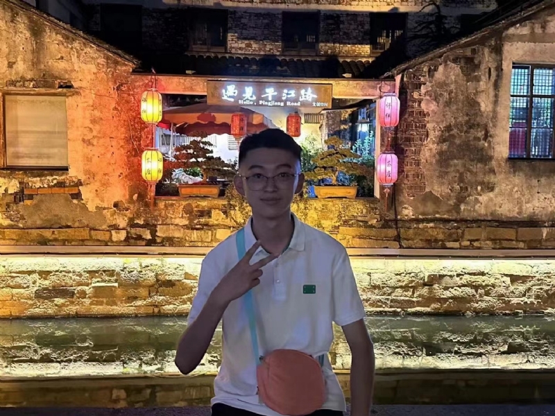 李四的第一张照片--大连相亲服务中心