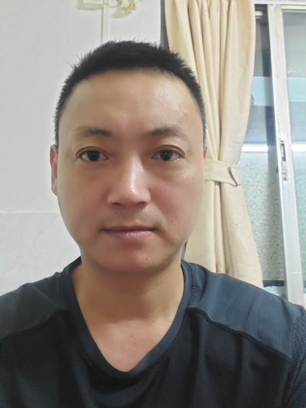 你若不离我定不弃的第一张照片--大连相亲服务中心