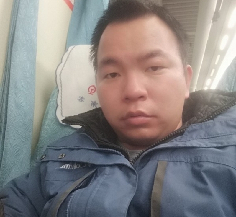 淡定的第一张照片--大连相亲服务中心