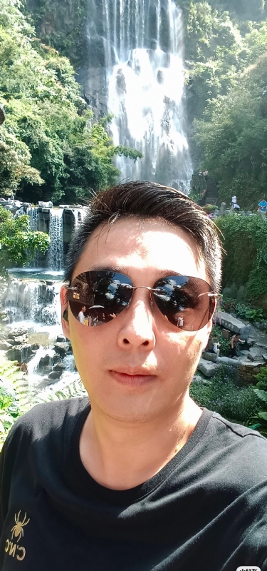 小小帅哥的第一张照片--大连相亲服务中心