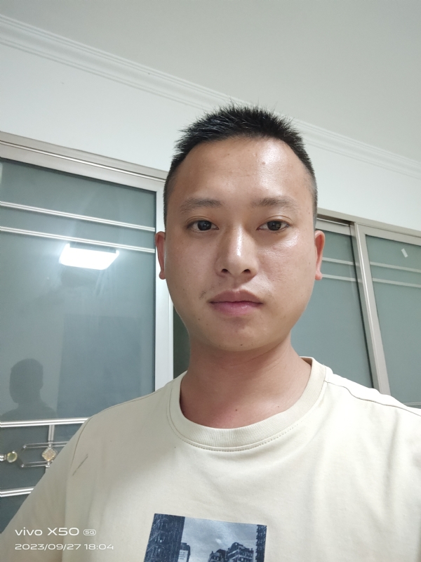 小yan同学的第一张照片--大连相亲服务中心