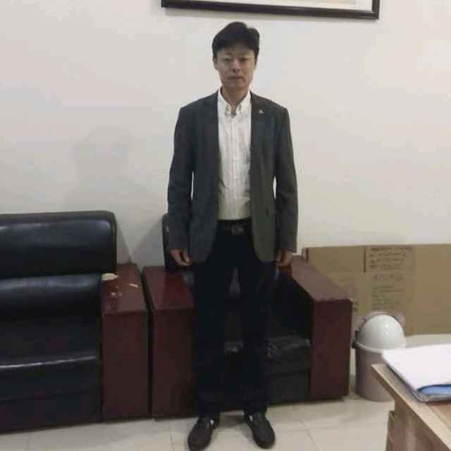 蓝天白云的第二张照片--大连相亲服务中心