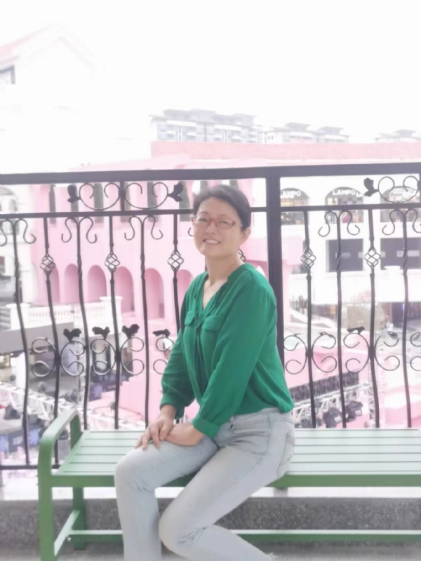 丽华的第四张照片--大连相亲服务中心