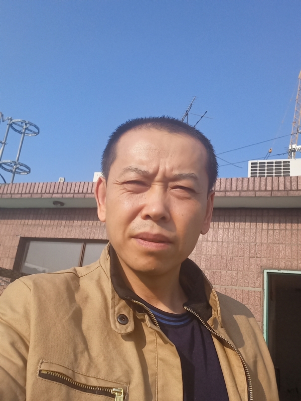 红尘逐浪的第一张照片--大连相亲服务中心