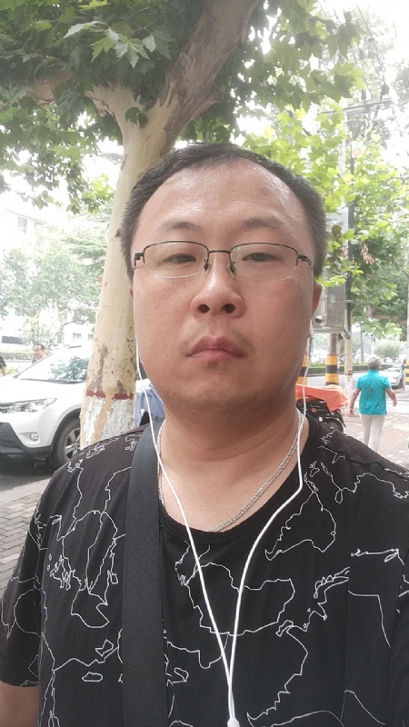 飘逸的星辰的第一张照片--大连相亲服务中心