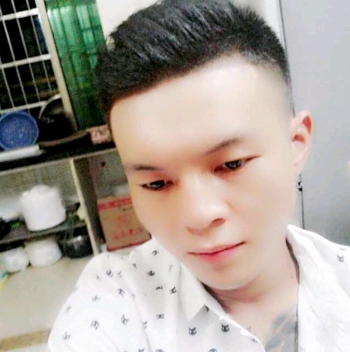 子龙的第一张照片--大连相亲服务中心