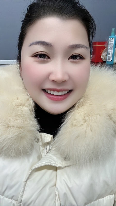 朝霞暮歌的第一张照片--大连相亲服务中心