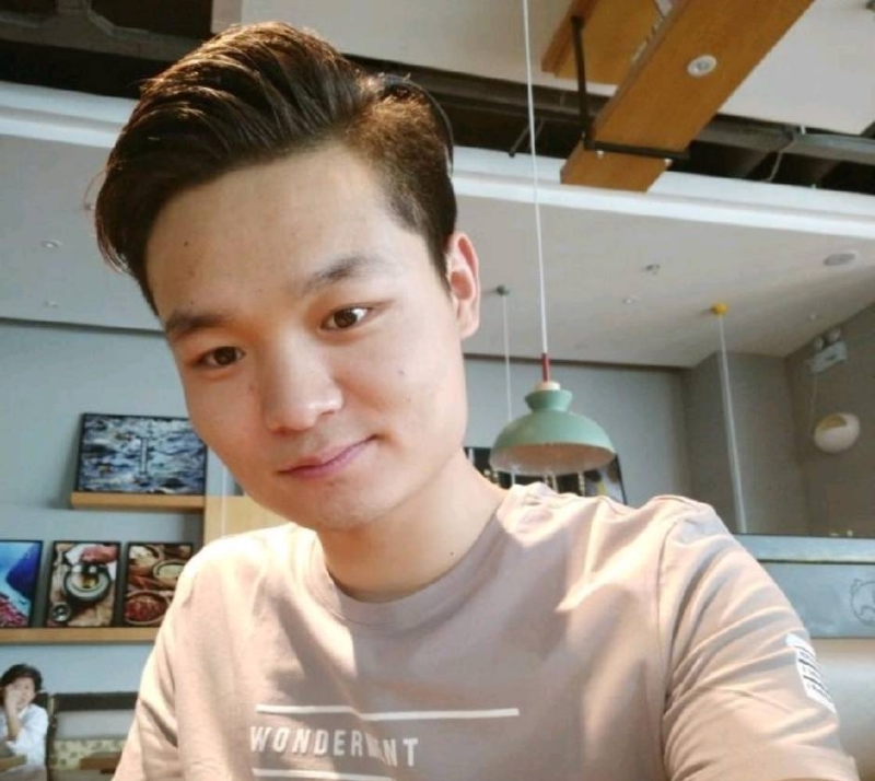 裴海洋的第二张照片--大连相亲服务中心