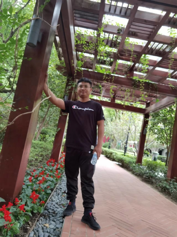 会飞的鱼的第一张照片--大连相亲服务中心