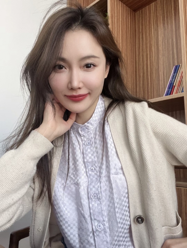 Anne林的第一张照片--大连相亲服务中心