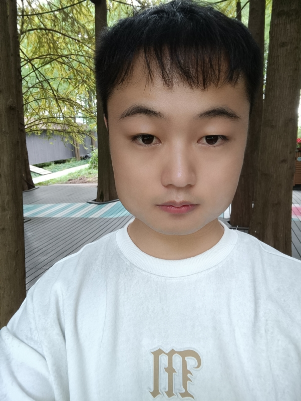 故人似的第一张照片--大连相亲服务中心