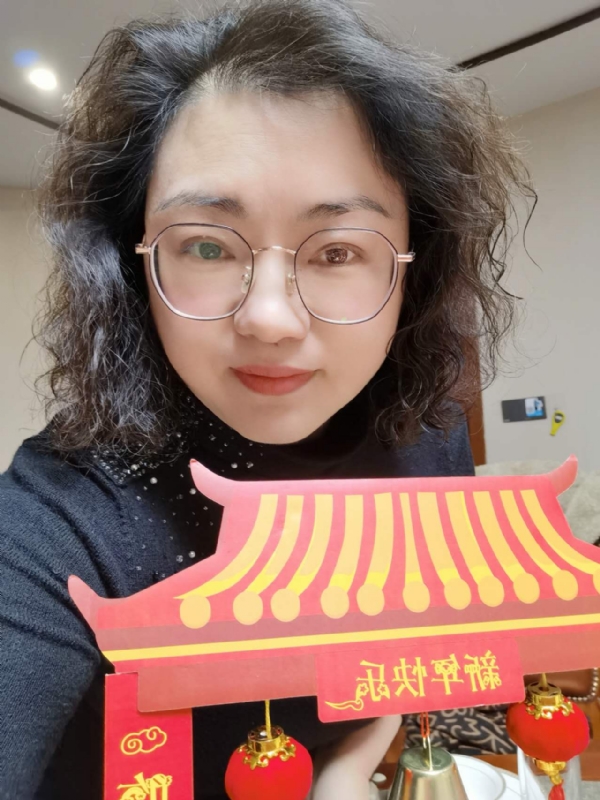 May的第一张照片--大连相亲服务中心