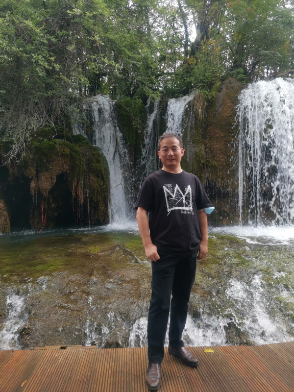 任君君的第一张照片--大连相亲服务中心