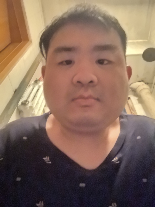 哈哈的第三张照片--大连相亲服务中心