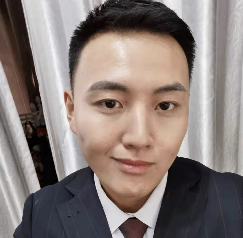 英俊潇洒的第二张照片--大连相亲服务中心