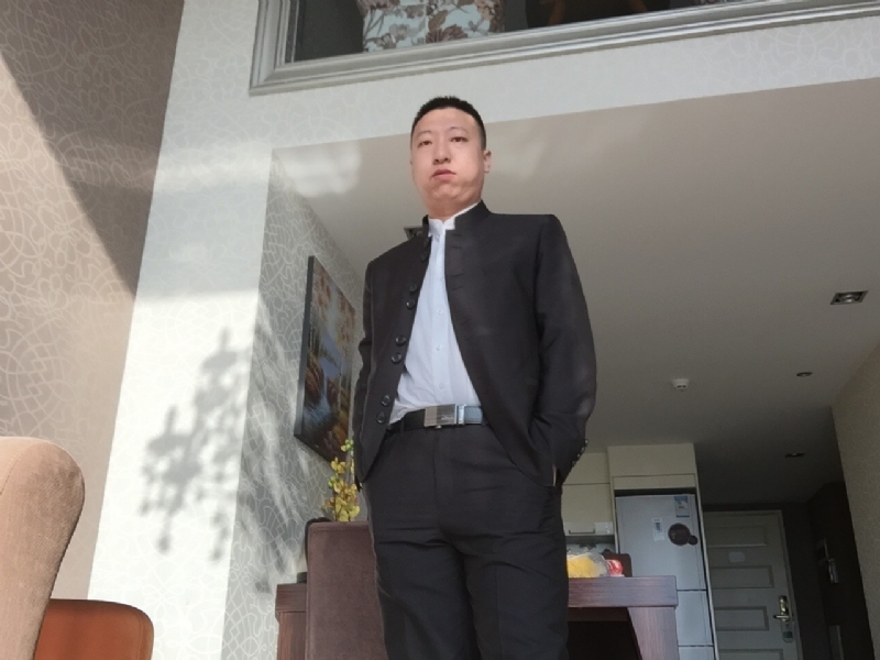 雅小炁的第一张照片--大连相亲服务中心